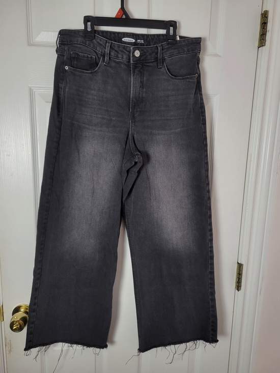 Old Navy Denim - Old Navy Extra High Rise Wide Leg Jeans Frayed Raw Hem Wash Black